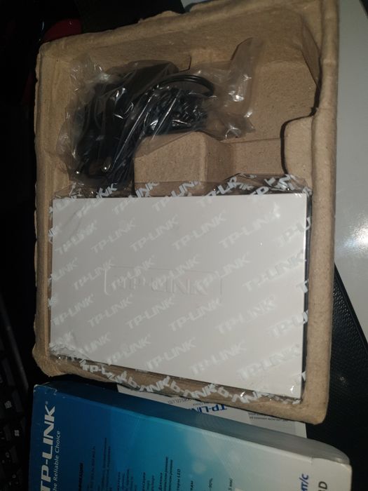 Продам хаб на 8 портов