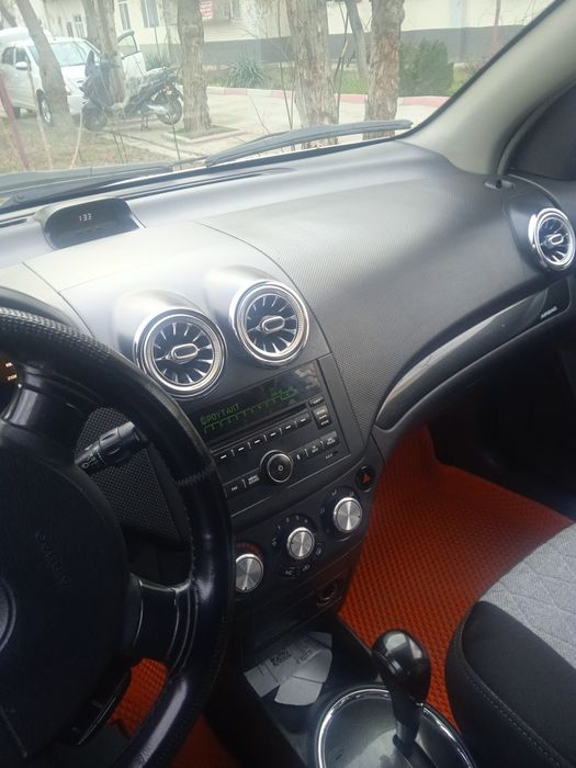 Нексия 3 сотилади