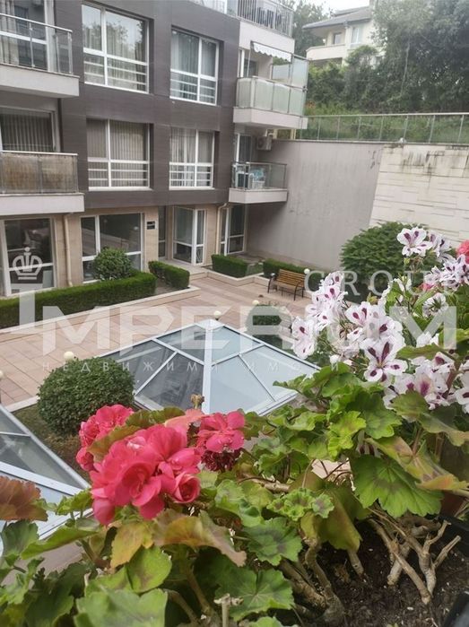 Дава се под наем Двустаен апартамент в Варна, Бриз - 85 кв.м за 612 € - Снимка #11