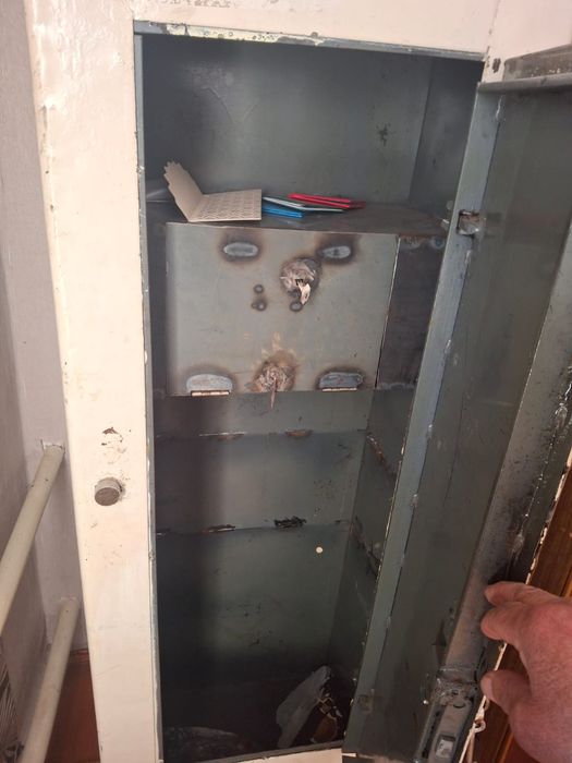 Продам советский сейф