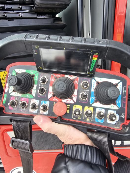 Telehandler rotativ MANITOU MRT model 2260