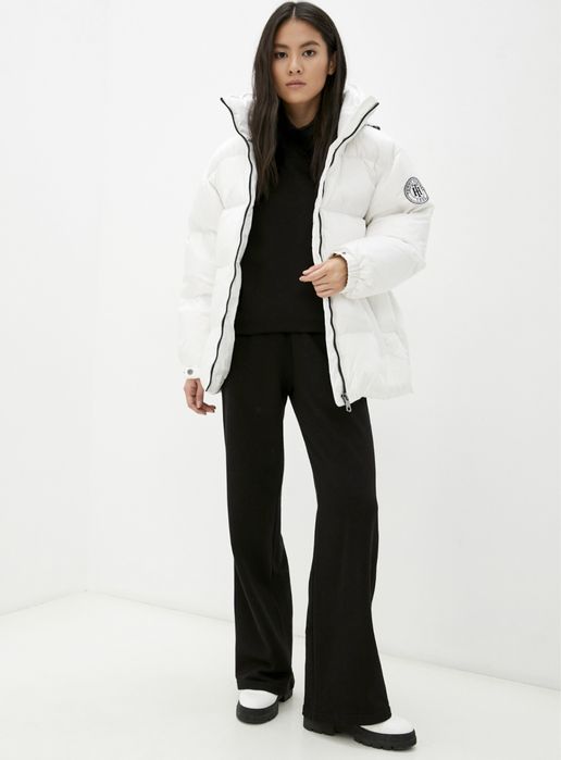 Шикарный пуховик Tommy Hilfiger