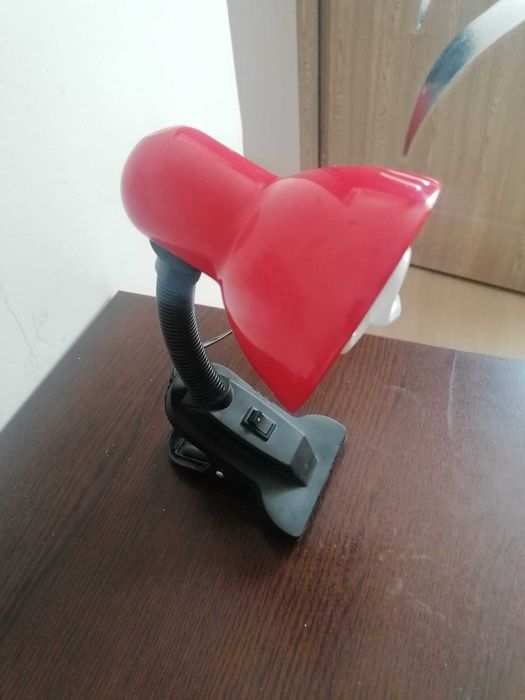 Lampa de birou cu clema de prindere