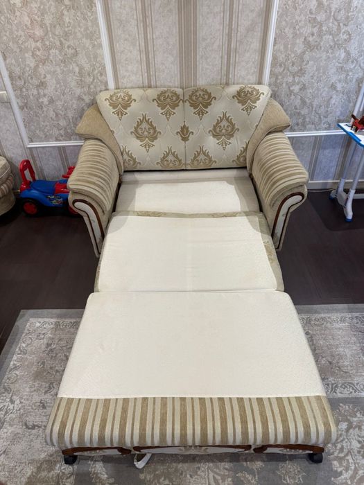 Продам диван комплект