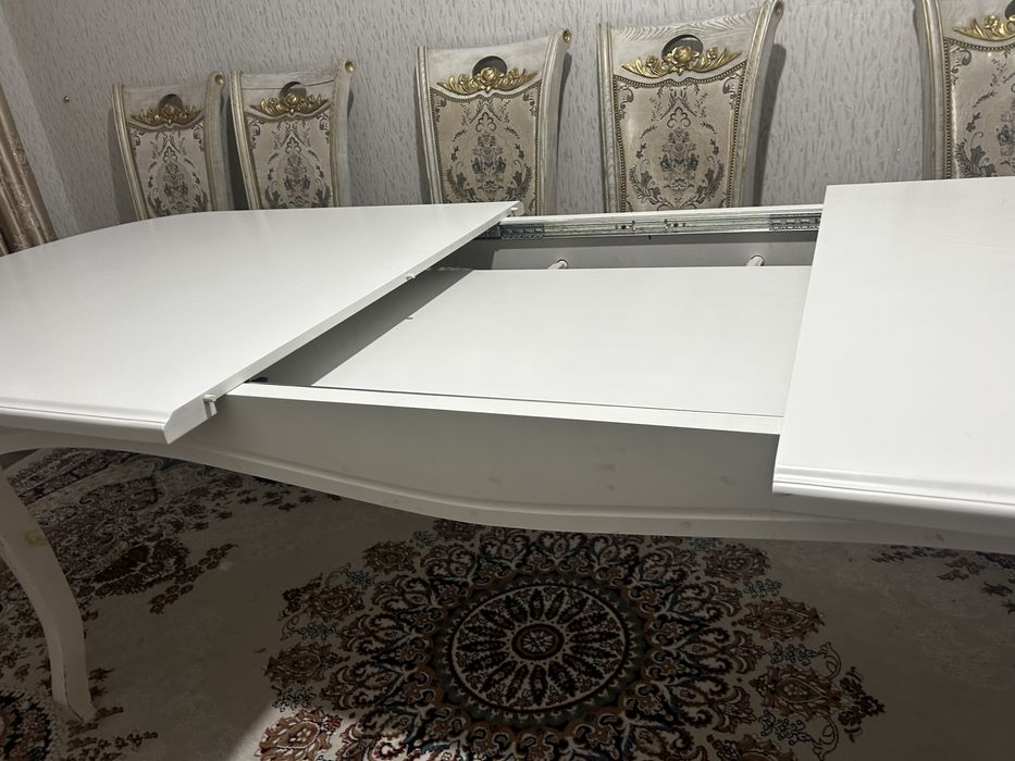 Продам не дорого стол со стульями