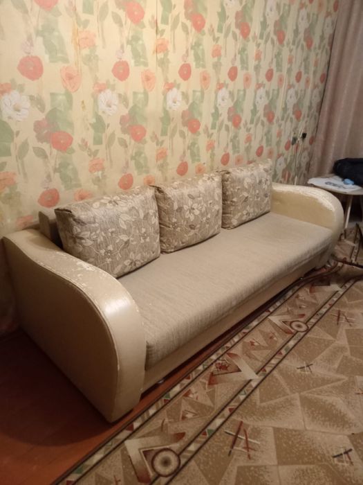 Продам хороший диван