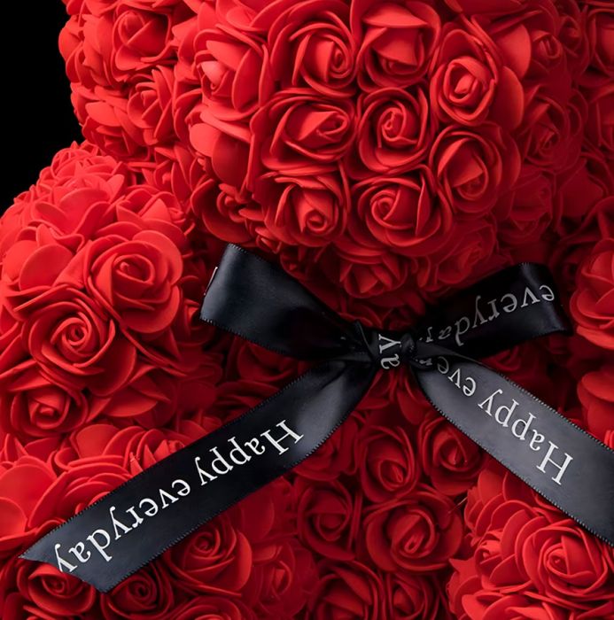 Плюшено мече с LED рози - подарък за мама, момиче, баба - комплект веч