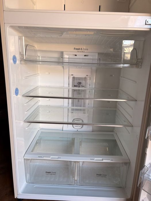 Холодильник продается