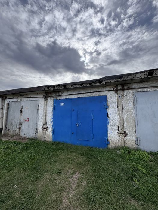 Гараж продам в Старте