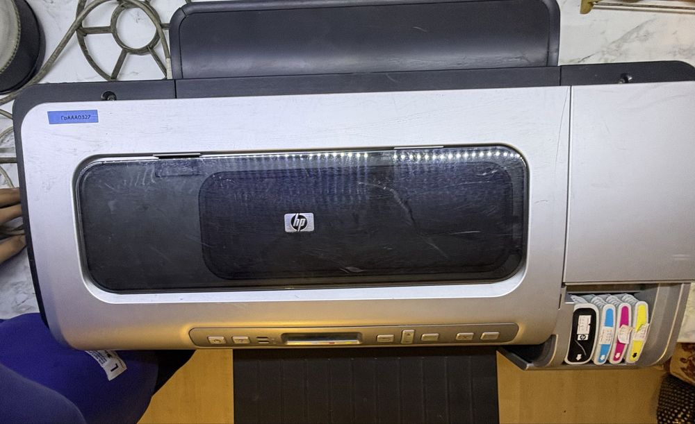 Продам цветной принтер в хорошем состоянии