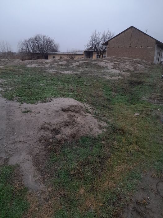 Уй куриш учун уй жой сотилади