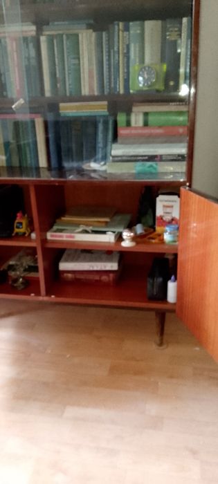 Деревянный советский  шкаф.