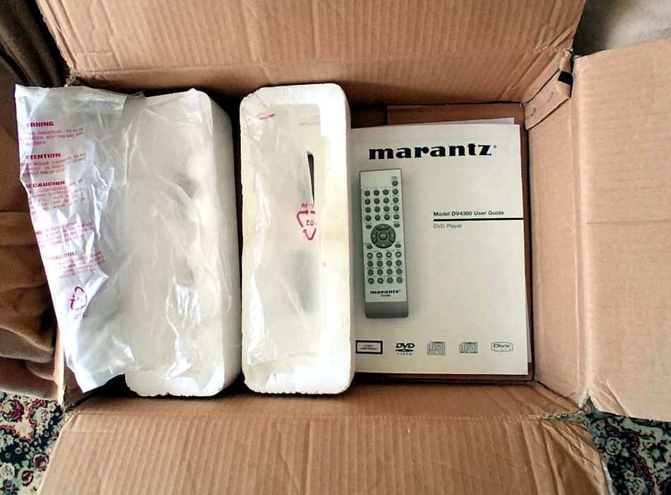 Vind DVD-CD player Marantz DV-4360 culoare arvintiu, ca nou