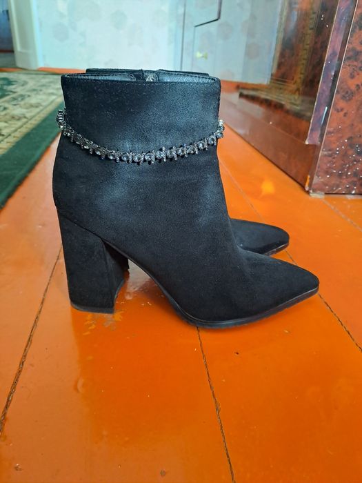 Женский ботильон, сезон весна