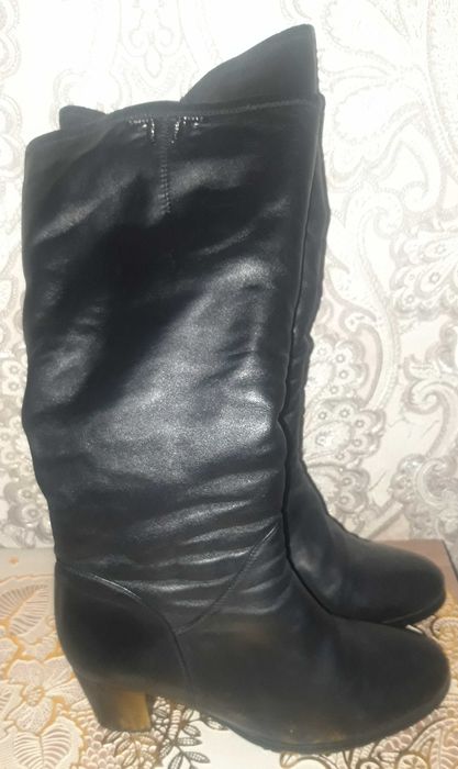 Продаются сапоги