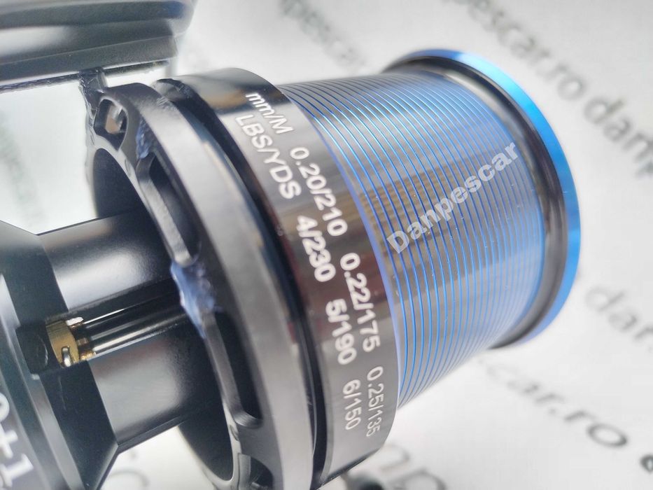 Mulinetă Feeder si Crap PRO FL Strategist 8000 Albastru cu Long Cast