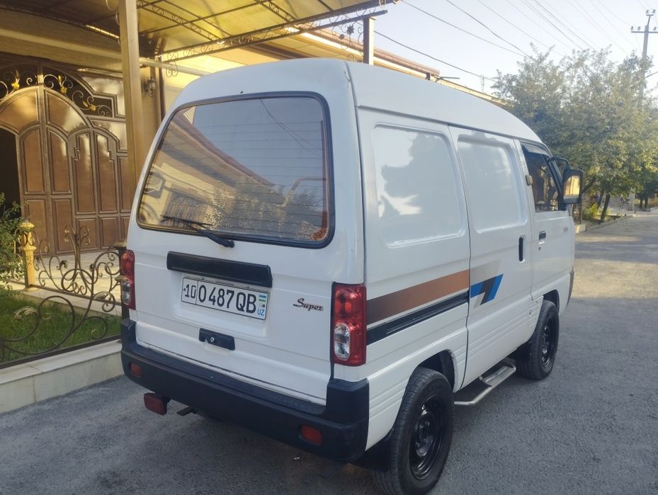 damas srochni sotiladi