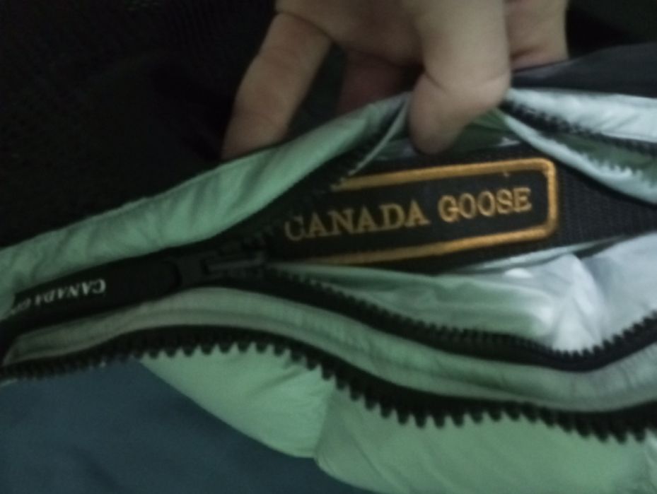 Geaca Canada goose