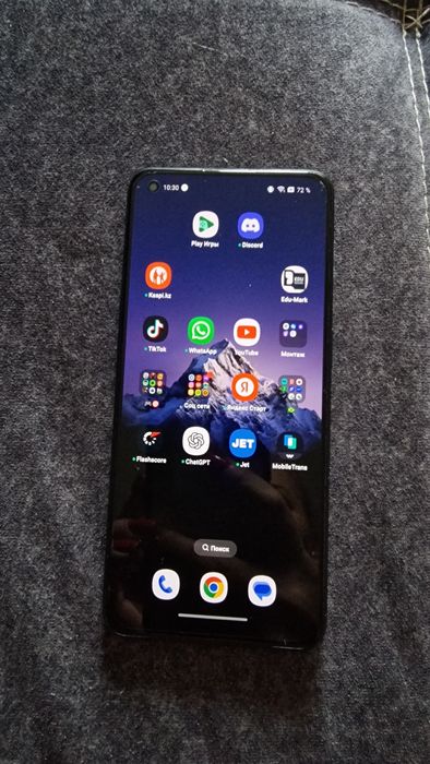 Продаётся телефон