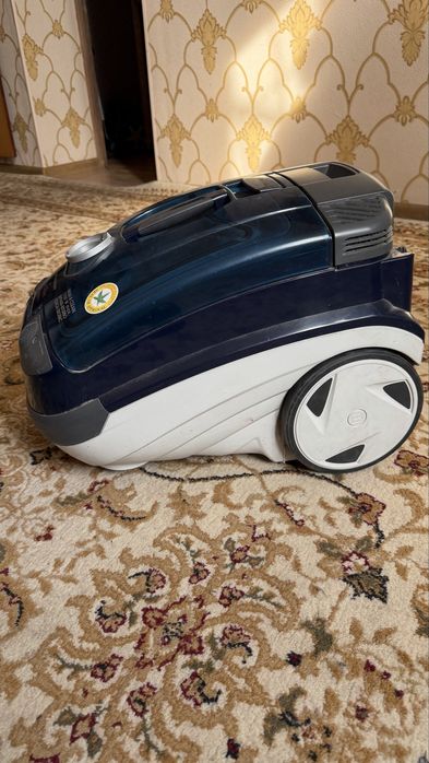 Продам моющий пылесос Томас