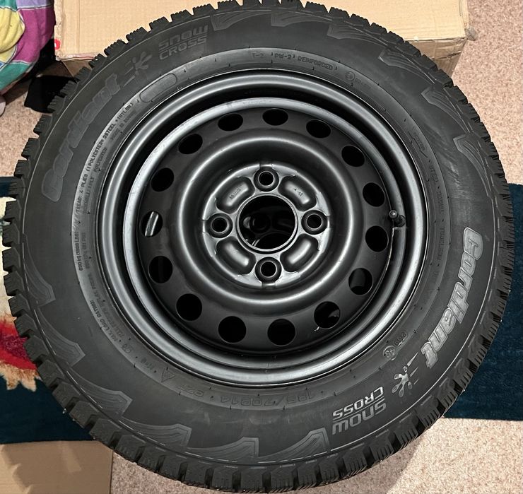 Продам колёса с дисками 185/70 R14(шипованные)