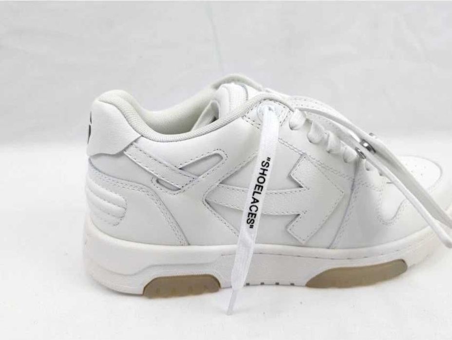 Off White out off fice