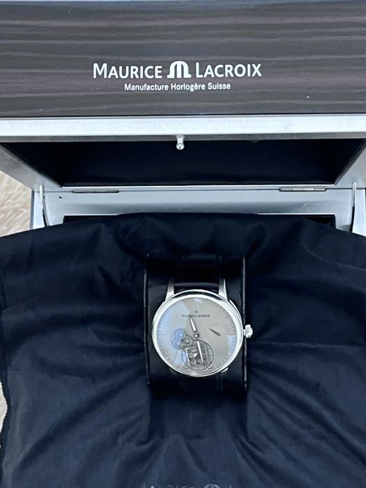 Maurice Lacroix.