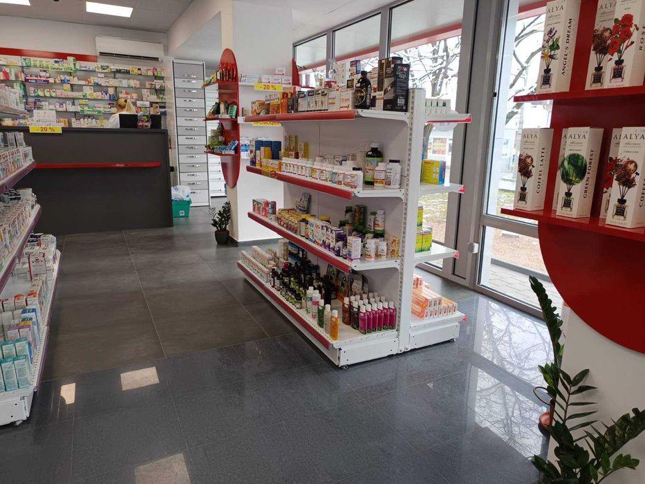 Островен стелаж за магазин (гондола)