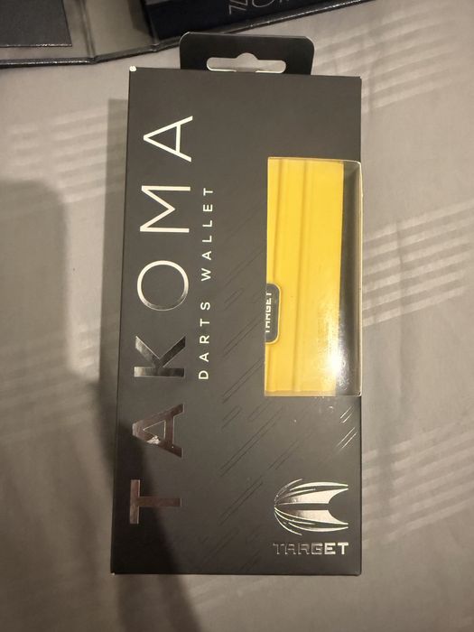 Set sageti darts premium Unicorn Noir 22g + husă Takoma – NOU