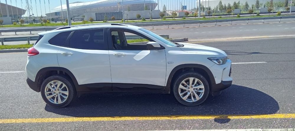 Chevrolet Tracker 2025 — 4