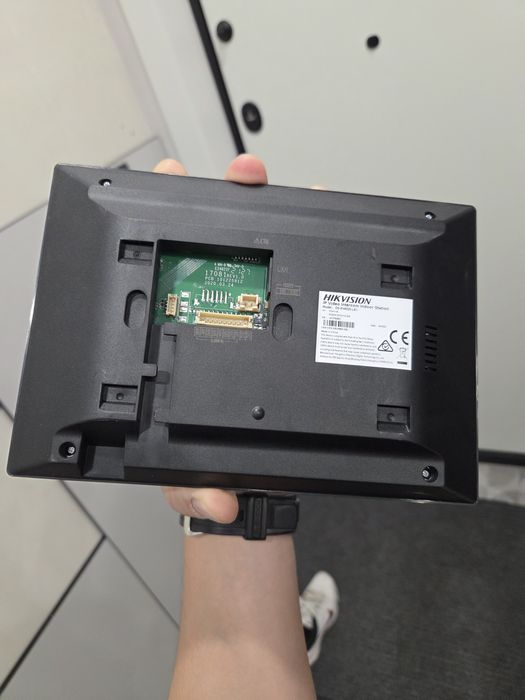 Монитор домофона hikvision DA-KH6220-LE2