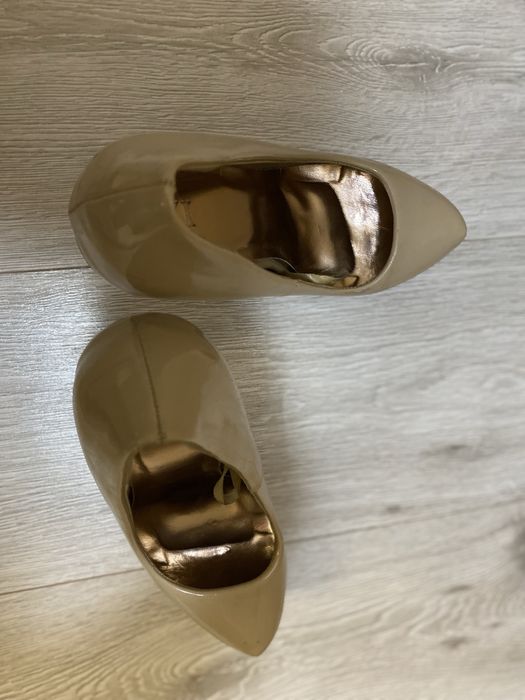 Лакированные туфли