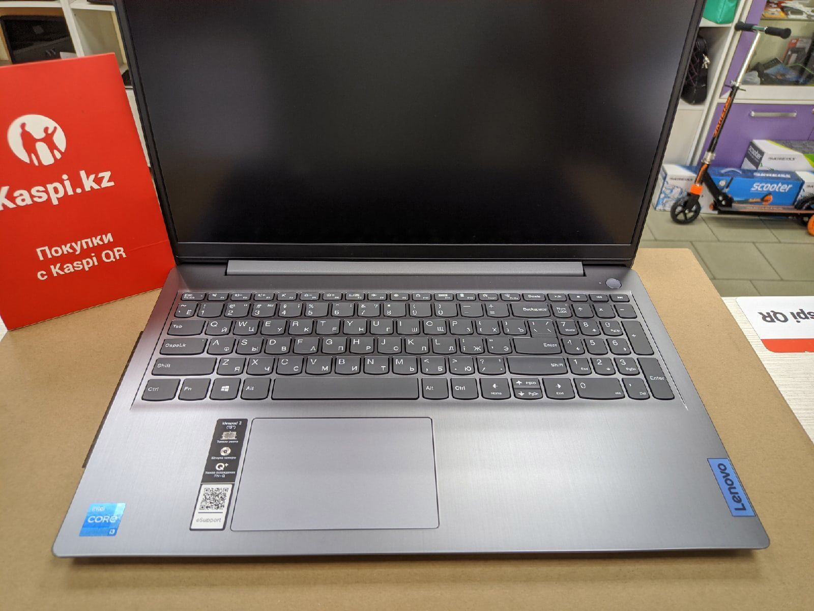 Lenovo i3 1115g4