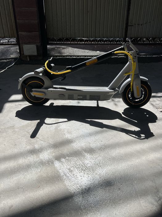 Электро самокат Ninebot G30lp в идиальном состоянии