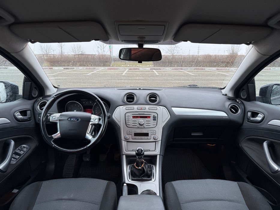 Vând Ford Mondeo!