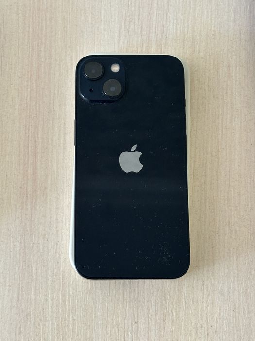Продам Iphone 13