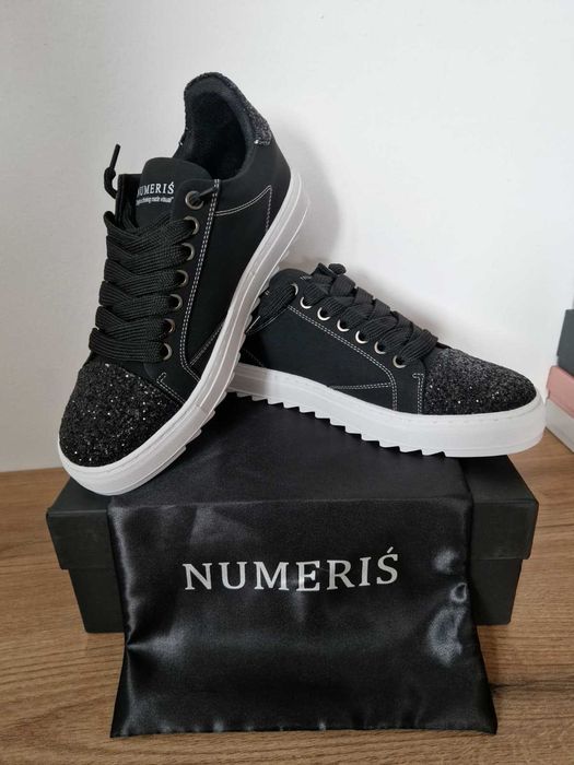 Adidasi Numeris Black
