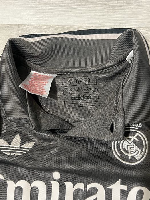 Costum de fotbal Real Madrid 128 cm