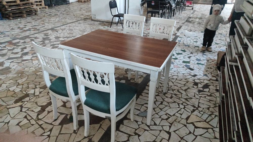 Стол стул сотилади  комплект