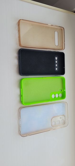 Продам! Samsung j3-  На запчасти.  Чехлы