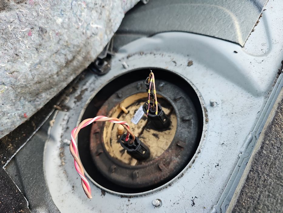 Pompa combustibil Bmw 1 cabriolet (E88) [Fabr 2008-2013] OEM 2.0 N47D2