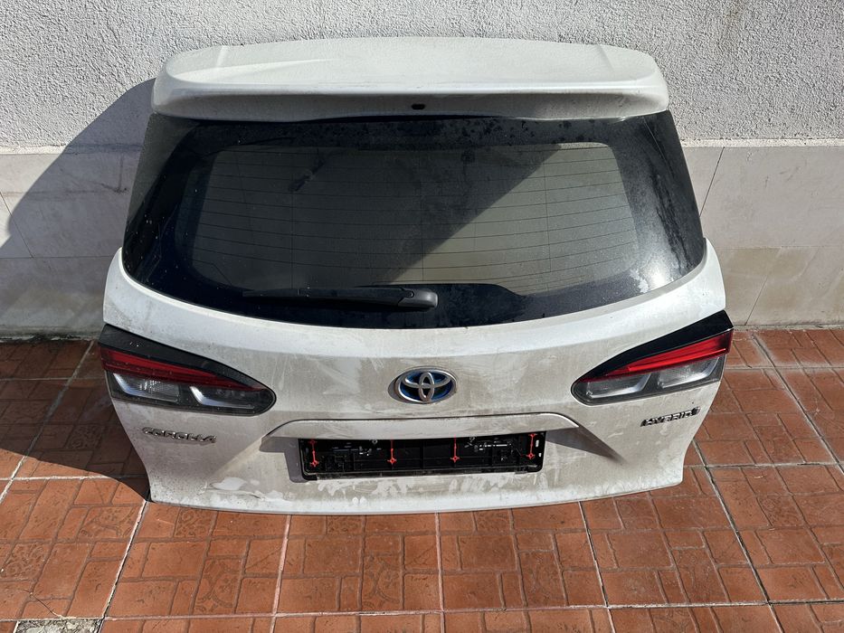 Багажник Toyota Corolla Cross  20-25г