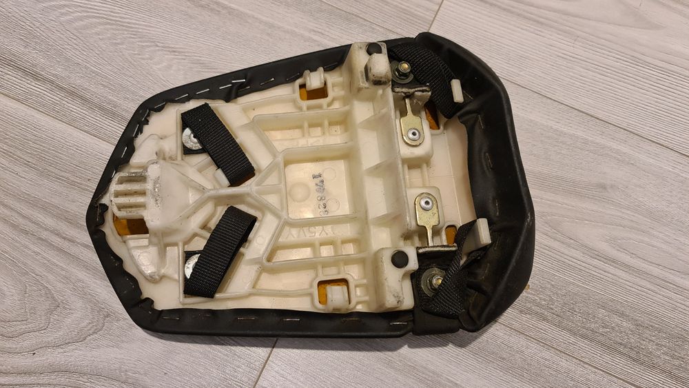 Yamaha R1 2004 2006 sa sezut pasager pilot / parbriz