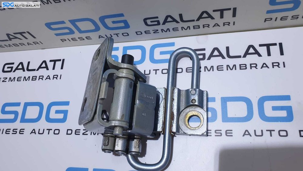 Balama Inferioara Opritor Usa Portiera Dreapta Fata Audi A6 C6 2005 - 2011 Cod 8E0831412B [D0248]