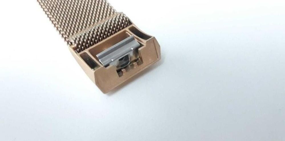 Curea magnetica ceas FitBit Charge 2  metalica rose gold