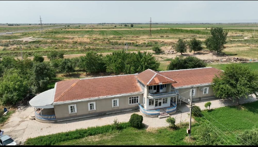 Продаеться дача.