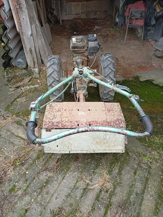 Мотоблок с инвентар