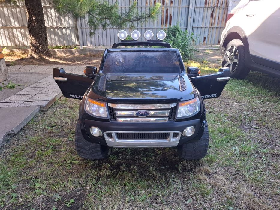 Детский автомобиль FORD