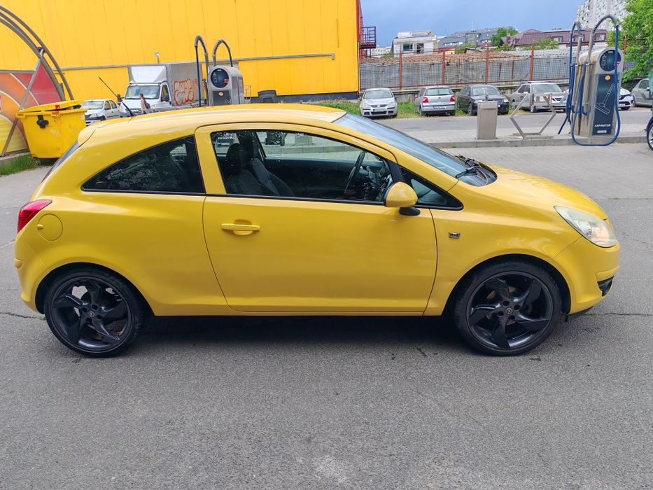 Opel Corsa D 1.2 Benzină Automat – 2009 – 178.000 km – Galben