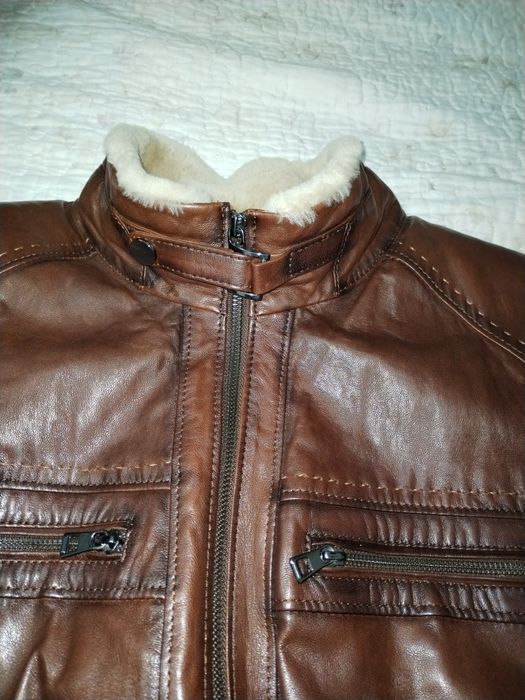 Продам новую кожаную куртку.